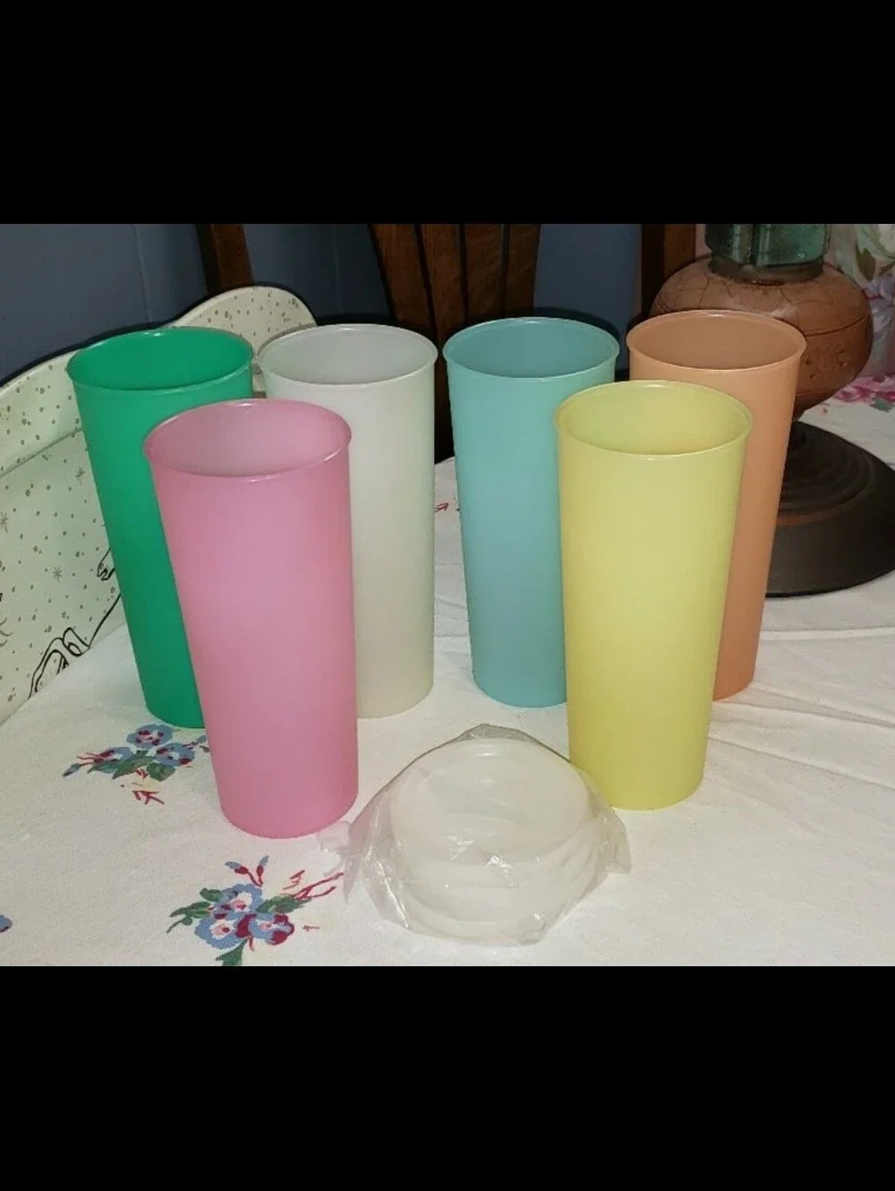 NEW Vintage Set Of MCM Tupperware 16 Oz Tumblers With Lids & Original Order Form
